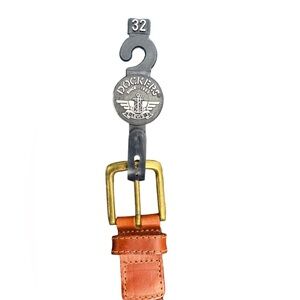 🔥🤎NWT Dockers size 32 brown leather & brass belt. Unique braided style. NICE!